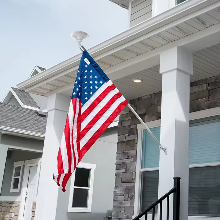 House Pole Light - Solar Outrigger Light