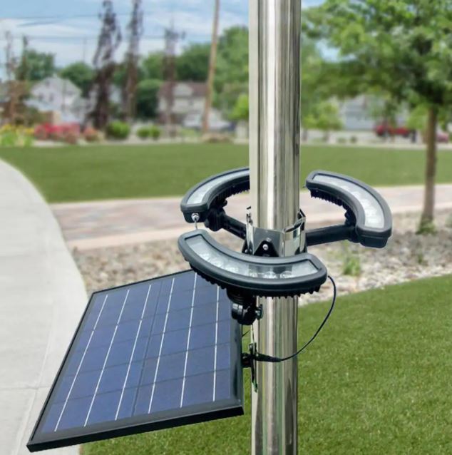 Triple Crescent - Solar Flagpole Light